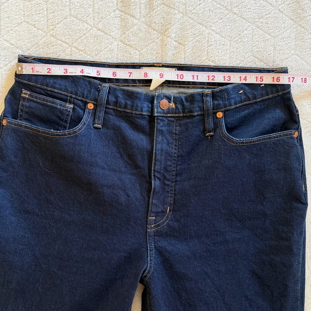 Madewell Skinny Flare Jeans in Dark Wash, size 32